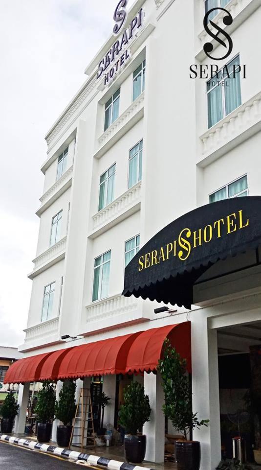 Serapi Hotel Kuching Zewnętrze zdjęcie