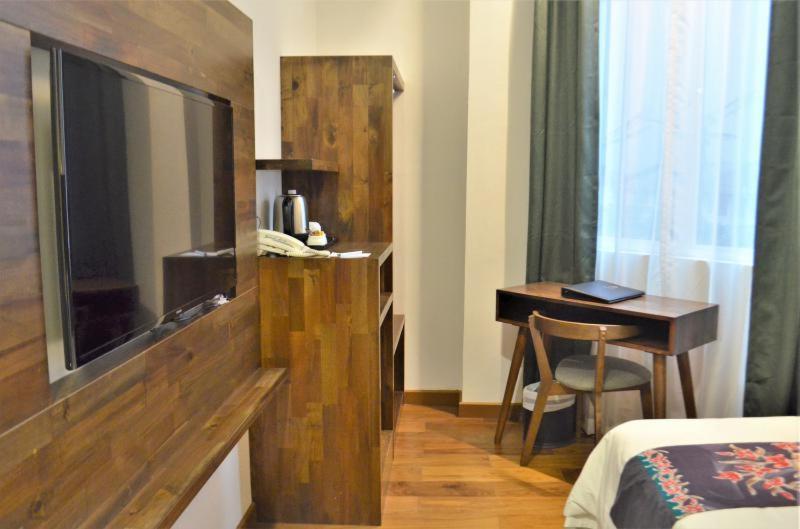 Serapi Hotel Kuching Zewnętrze zdjęcie