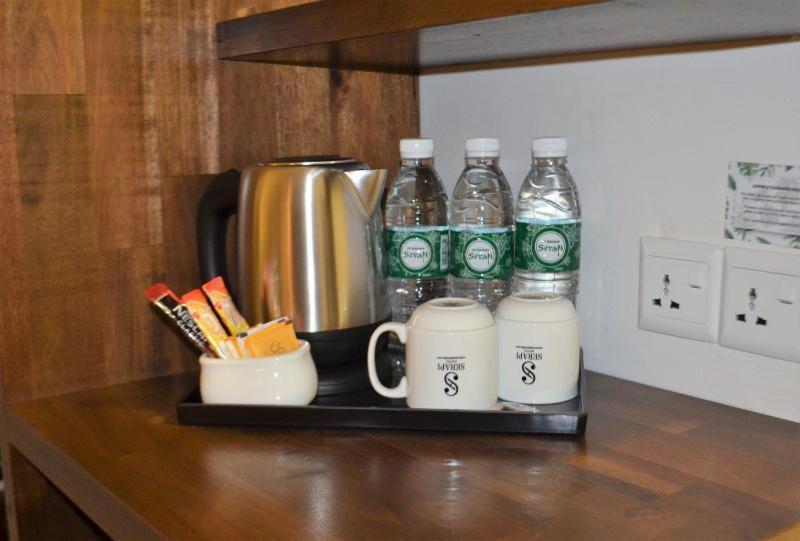 Serapi Hotel Kuching Zewnętrze zdjęcie